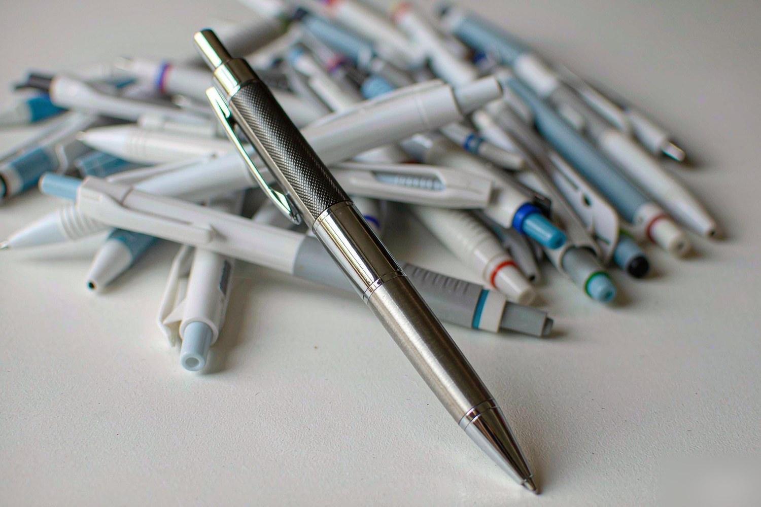 Metal vs Plastic Pens: When the Upgrade Actually Pays for Itself blog metal vs plastic pens hero